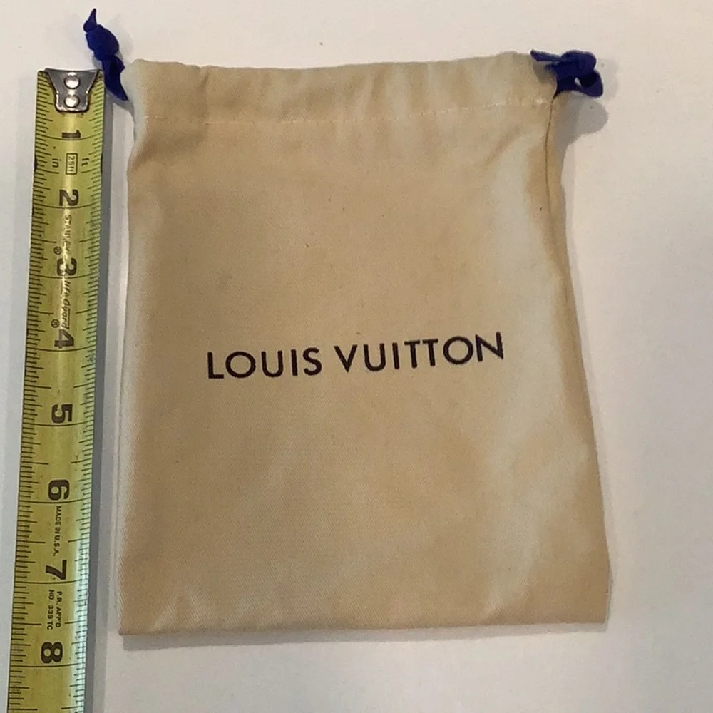 LOUIS VUITTON & CHANEL DUST BAGS - Picture 4 of 12